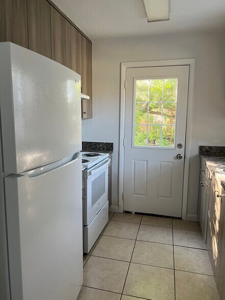 More Photos Of 1830 S Palmetto Ave, Daytona Beach Apartments For Sale