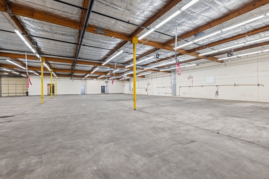More Photos Of 3207 S Hardy Dr, Tempe Warehouse For Sale