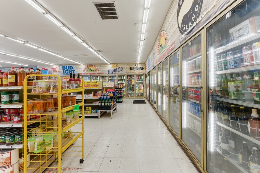 More Photos Of 2400 Valley Blvd, Pomona Convenience Store For Sale