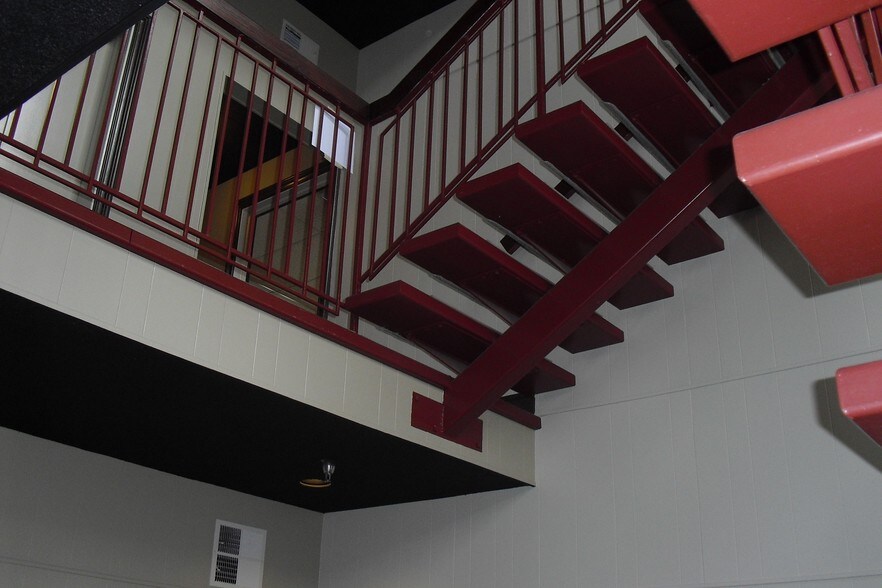 More Photos Of 2445-2447 Santa Clara Ave, Alameda Office For Lease