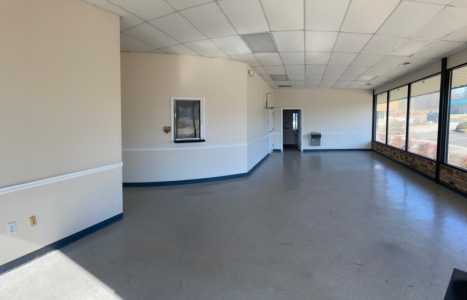 More Photos Of 2930 Heritage Pl, Milledgeville Office For Lease