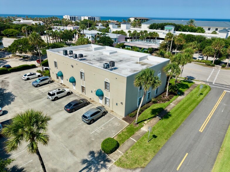 More Photos Of 3003 Cardinal Dr, Vero Beach Office For Sale