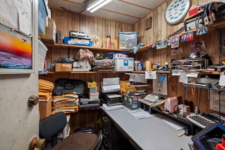 More Photos Of 602 S Jefferson St, Huntington Specialty For Sale