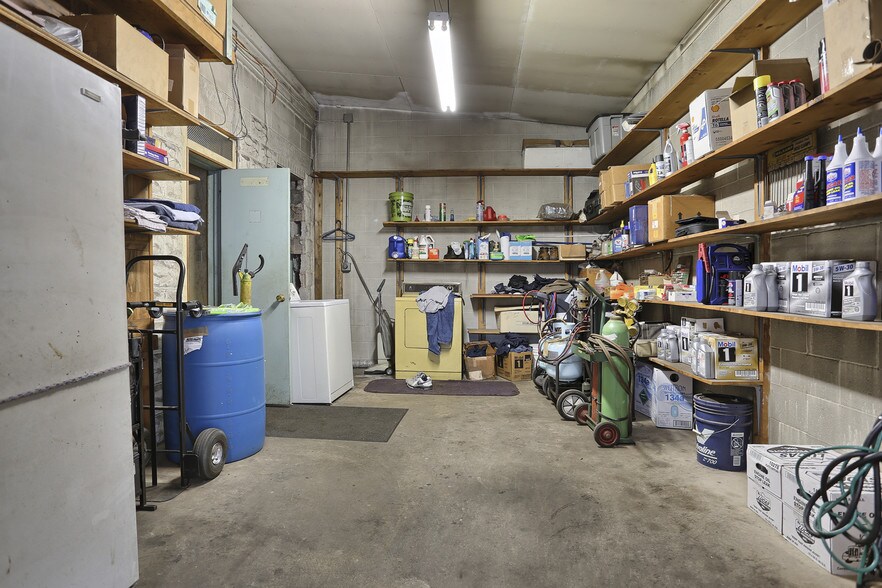 More Photos Of 270 E Lehman St, Lebanon Auto Repair For Sale