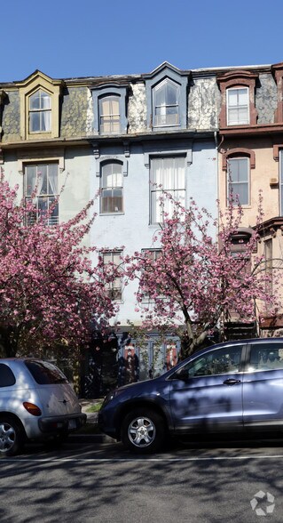 More Photos Of 2006 17th St NW, Washington Storefront Retail Office For Lease