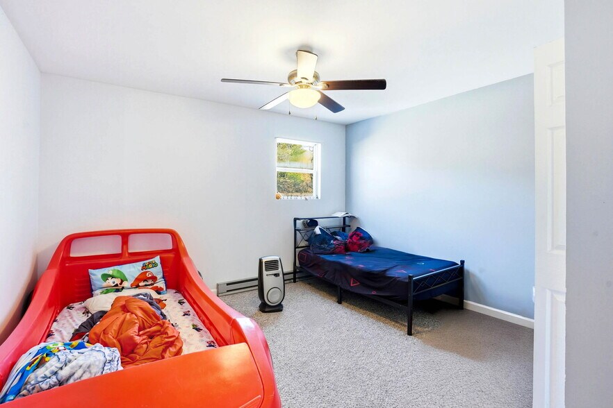 More Photos Of 8703 Highway 19 E, Roan Mountain Apartments For Sale