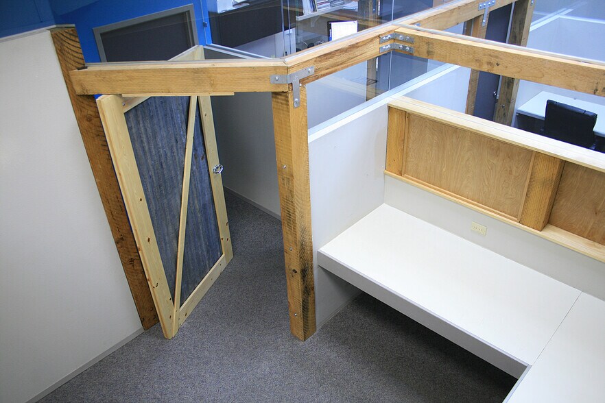 More Photos Of 409 E Coeur D' Alene Ave, Coeur d'Alene Office For Sale