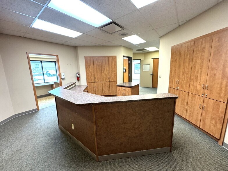 More Photos Of 5410 Powers Center Pt, Colorado Springs Medical For Lease