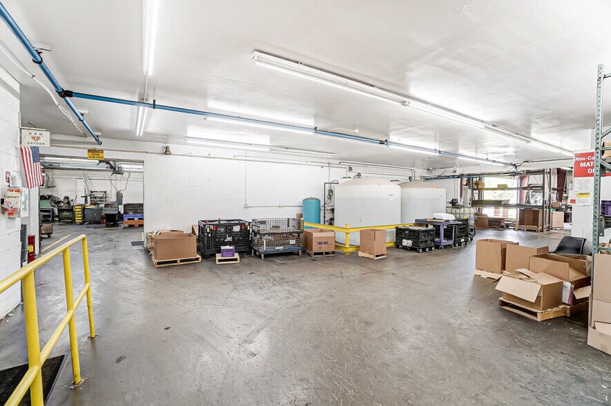 More Photos Of 5589 W National Rd, Springfield Warehouse For Sale