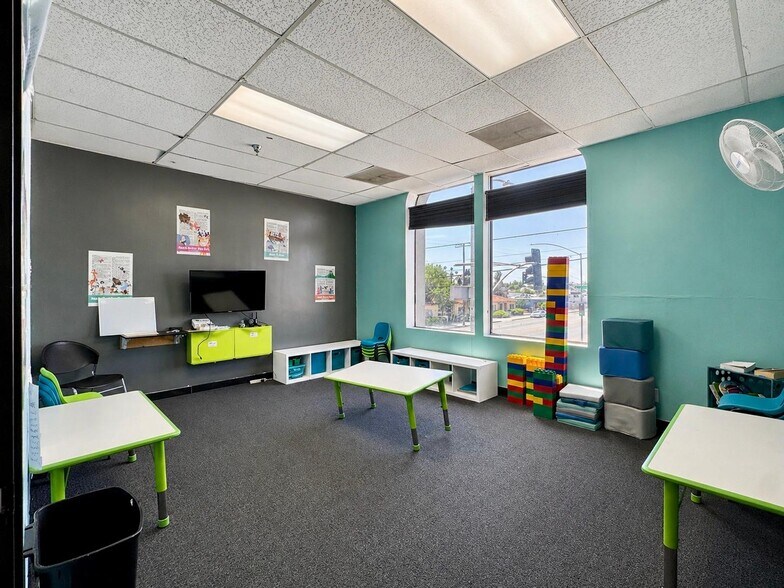 More Photos Of 909 N D St, San Bernardino Office For Sale