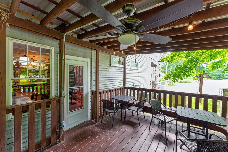 More Photos Of 899 E Shore Dr, Adirondack Storefront Retail Residential For Sale