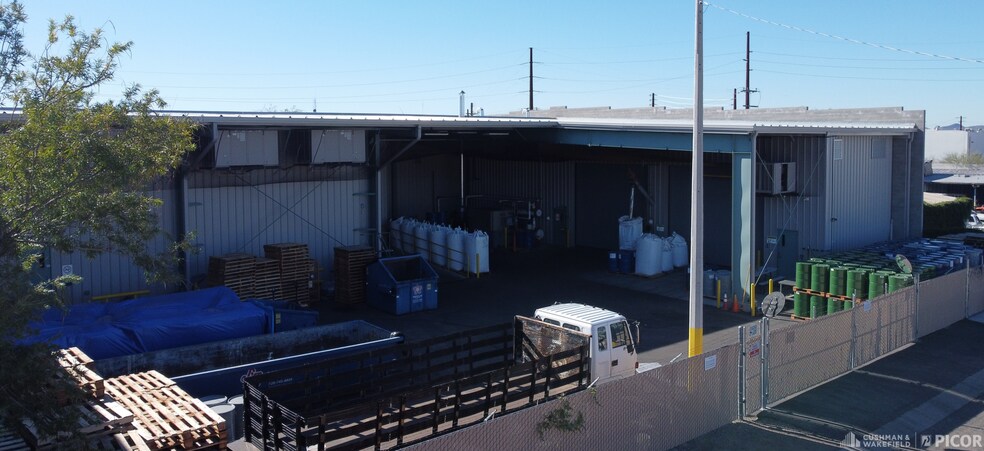 More Photos Of 2101 E Beverly Dr, Tucson Warehouse For Sale
