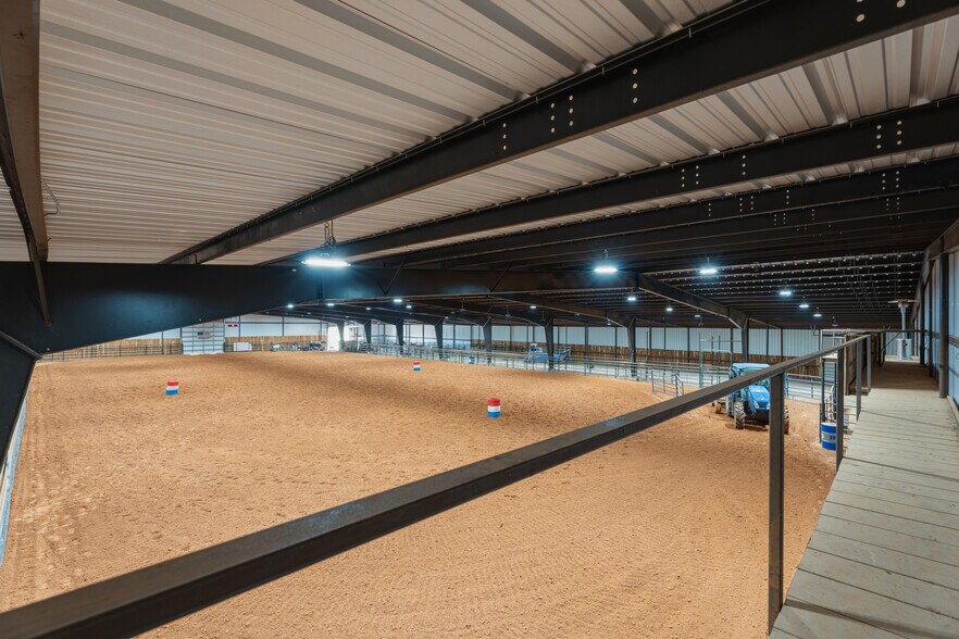 More Photos Of 13354 E 520 Rd, Colcord Sports And Entertainment For Sale