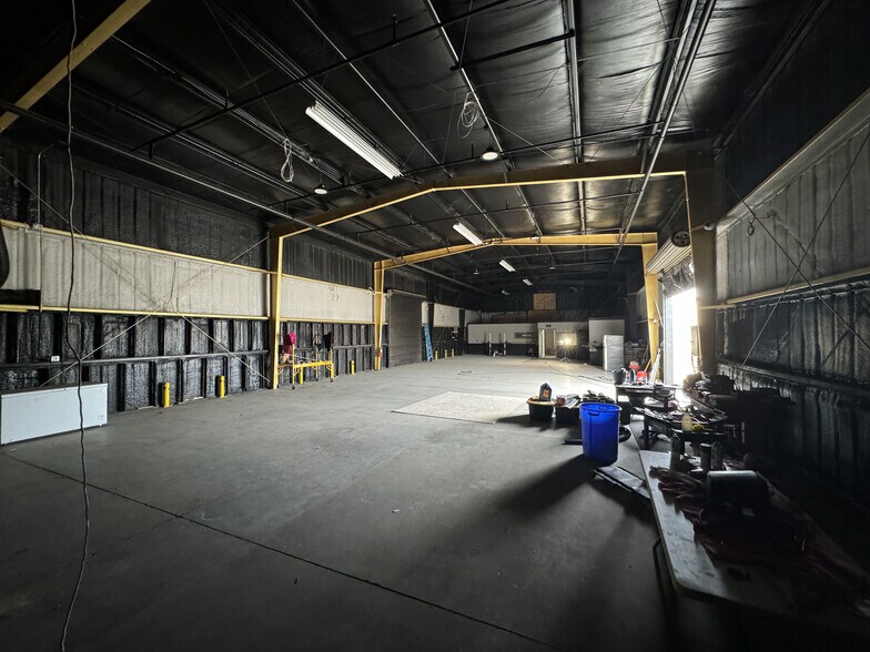 More Photos Of 1127 Chestnut St, Marysville Warehouse For Sale