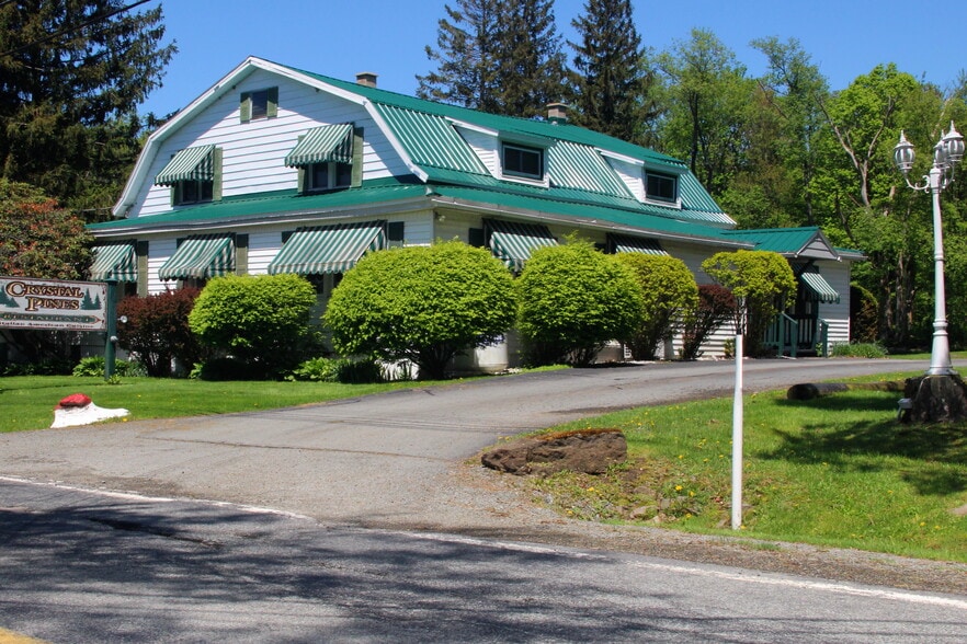 More Photos Of 2311 PA-247, Clifford Township Restaurant For Sale