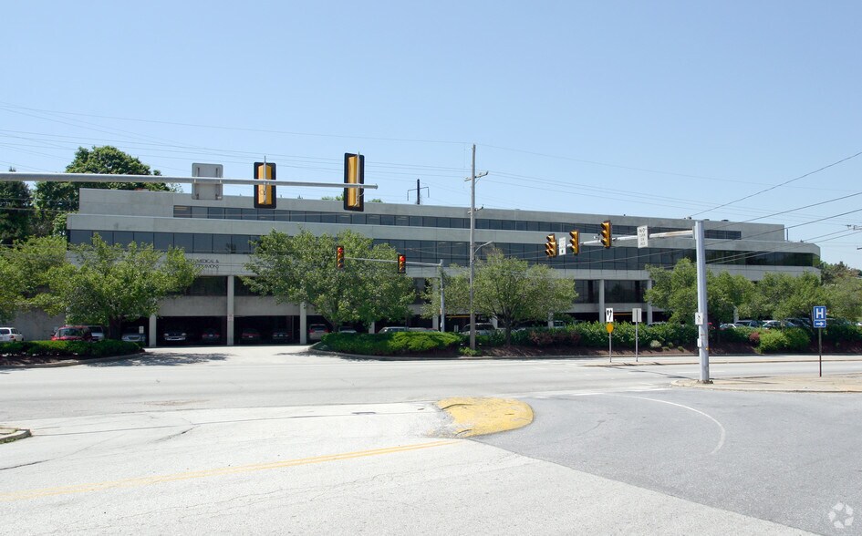More Photos Of 250 W Lancaster Ave, Paoli Medical For Lease