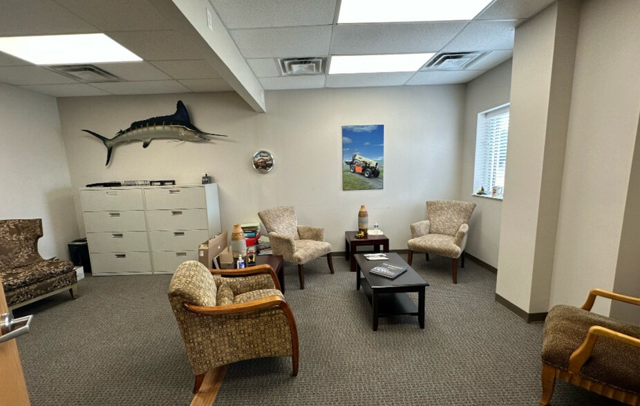 More Photos Of 125 Citycentre Dr, Cincinnati Industrial For Sale
