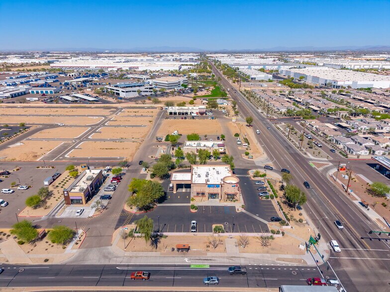 More Photos Of 7510 W Lower Buckeye Rd, Phoenix Freestanding For Lease