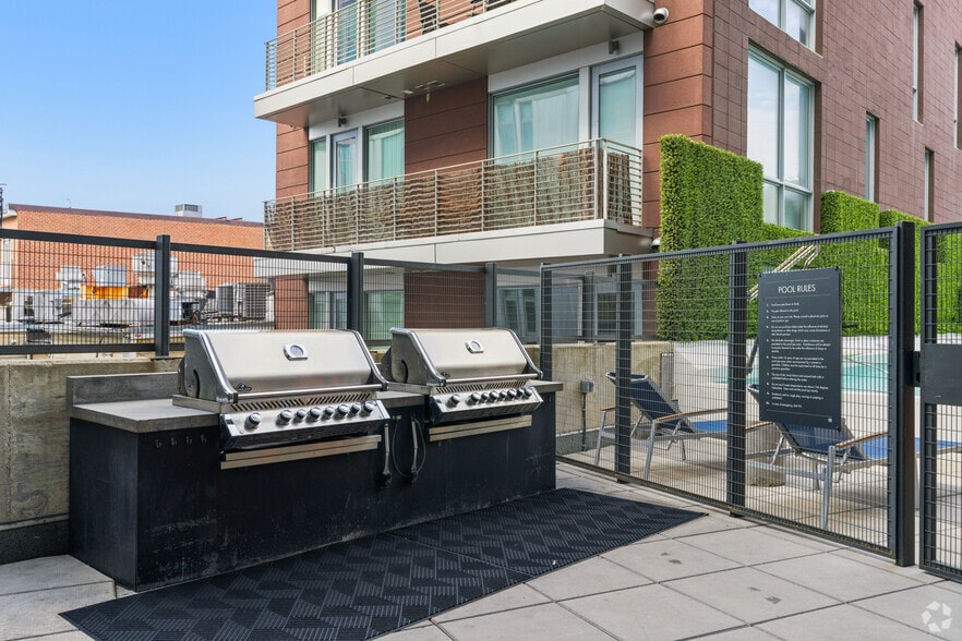 More Photos Of 1924 8th St NW, Washington Apartments For Lease