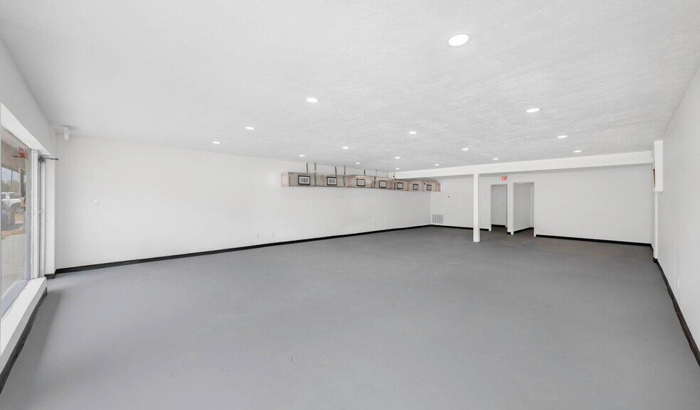 More Photos Of 6219 Massachusetts Ave, New Port Richey Freestanding For Lease