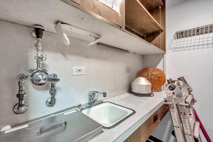 More Photos Of 1804 San Miguel Dr, Walnut Creek Medical For Lease