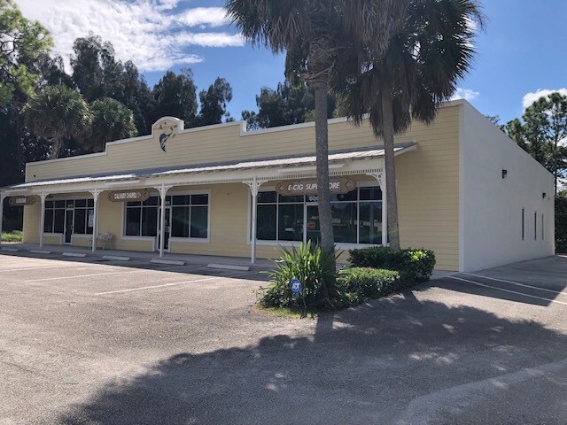 More Photos Of 6062-6074 SE Federal Hwy, Stuart Storefront Retail Office For Sale