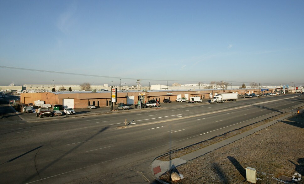 More Photos Of 1720-1788 S Redwood Rd, Salt Lake City Light Manufacturing For Lease