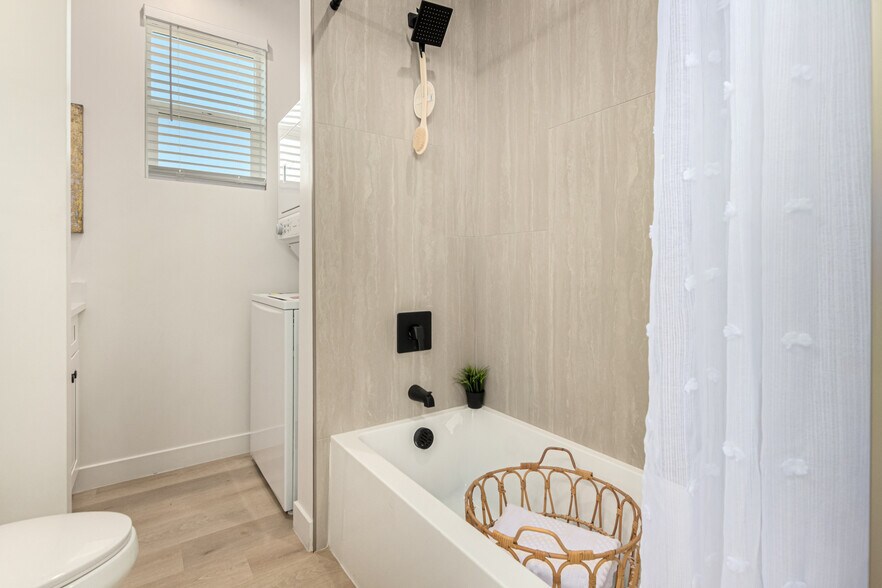 More Photos Of 1728 W Sherman St, Phoenix Apartments For Sale