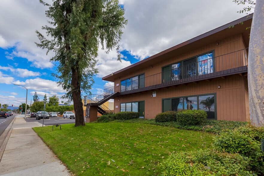 More Photos Of 125 W Mission Ave, Escondido Office For Lease