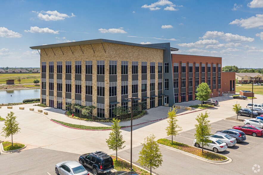 More Photos Of 750 SW 24th St, Moore Office For Lease