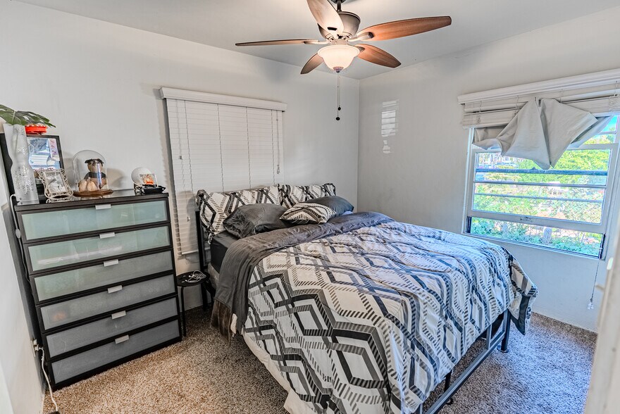 More Photos Of 2202-2216 E St, San Diego Apartments For Sale