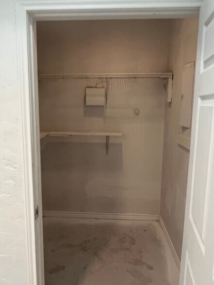 More Photos Of 17111 Highway 242, Conroe Self Storage For Lease