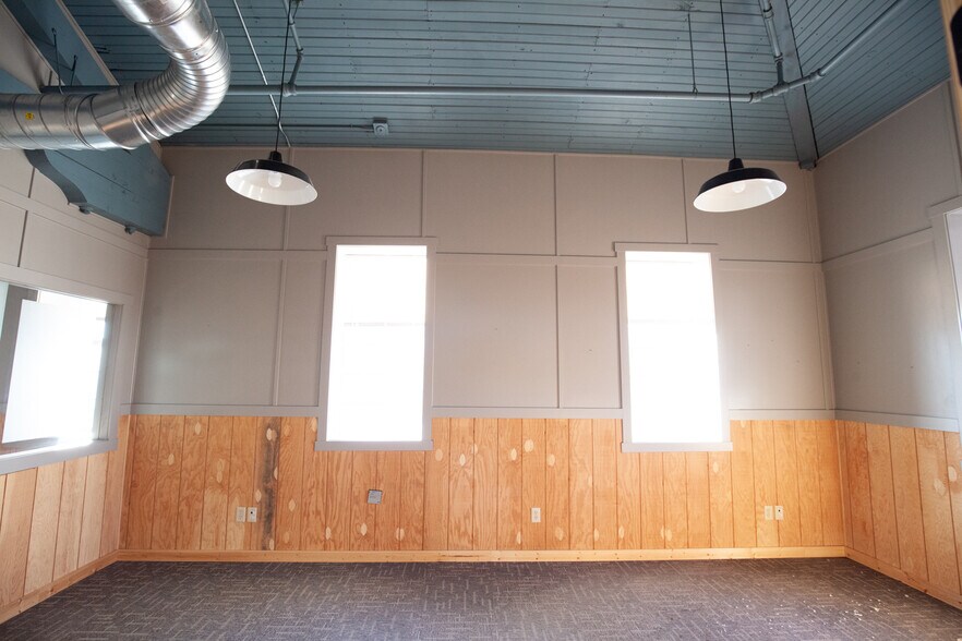 More Photos Of 9257 Bonner Mill Rd, Missoula Warehouse For Lease