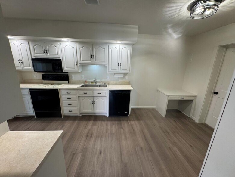 More Photos Of 121 N Wayne St, Saint Marys Office For Lease