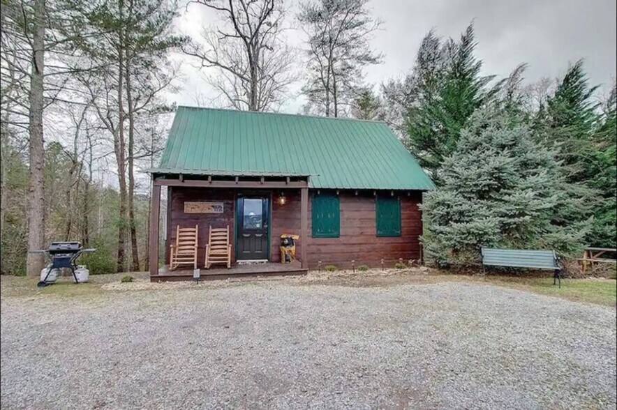 More Photos Of 4137 Watson Ct, Pigeon Forge Multifamily For Sale