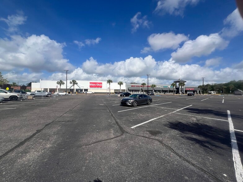 Primary Photo Of 201 W 48th St, Jacksonville General Retail For Lease