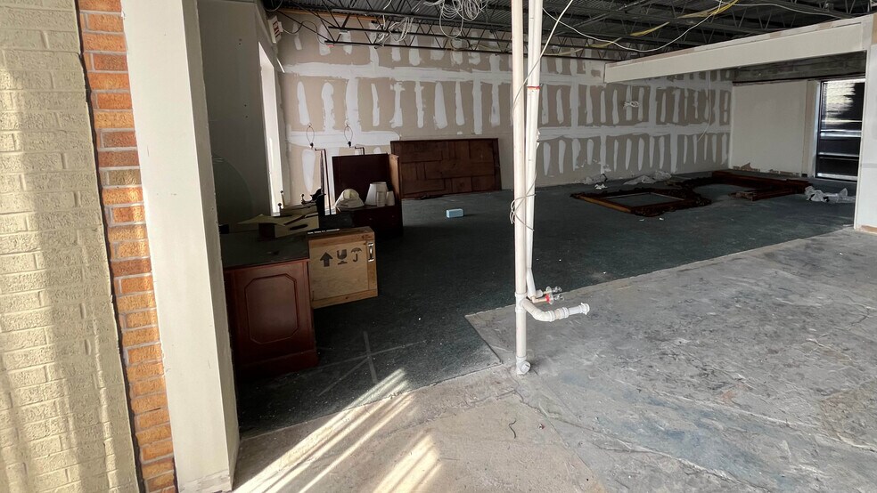 More Photos Of 4339 Roosevelt Blvd, Jacksonville Medical For Lease