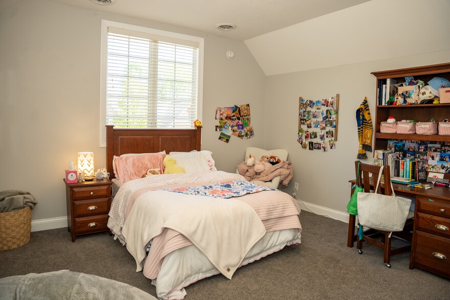More Photos Of 18088-18140 Legacy Village Ct, South Bend Apartments For Sale