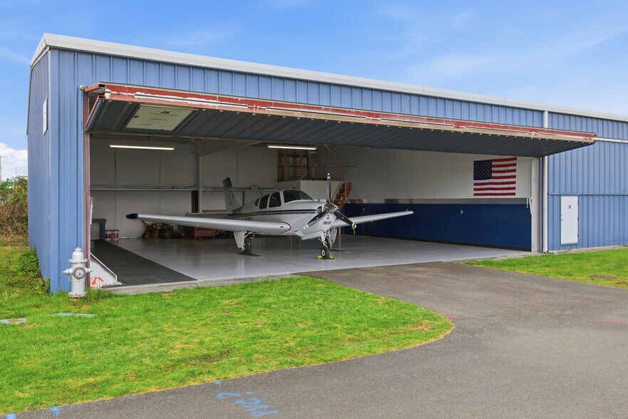 More Photos Of 16608 103rd Avenue Ct E, Puyallup Airplane Hangar For Sale