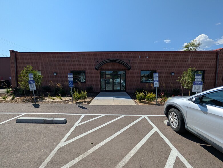 More Photos Of 7 E Cimarron St, Colorado Springs Office Residential For Lease