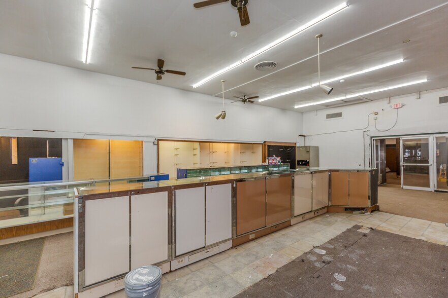 More Photos Of 1243 Main St, West Warwick General Retail For Sale