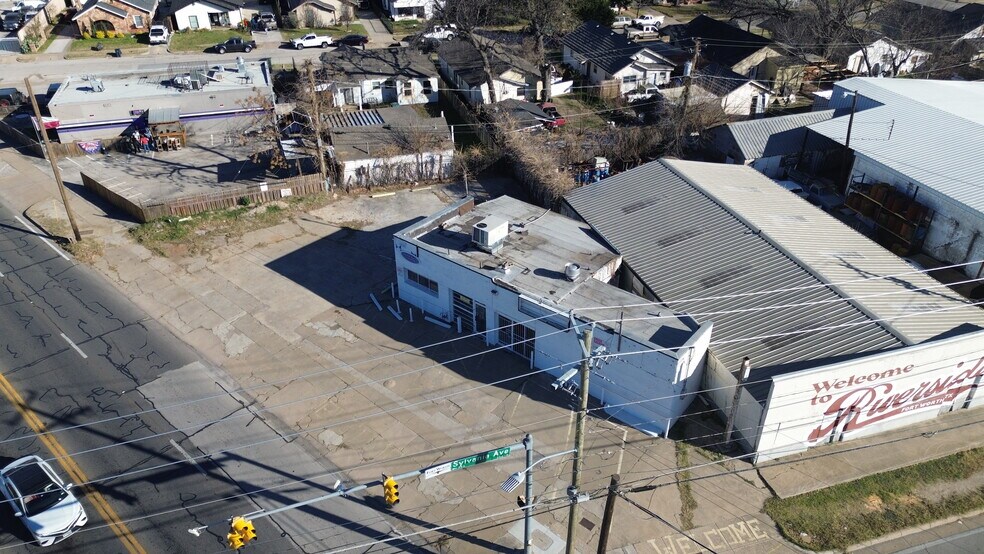 More Photos Of 2600 E Belknap St, Fort Worth Restaurant For Sale