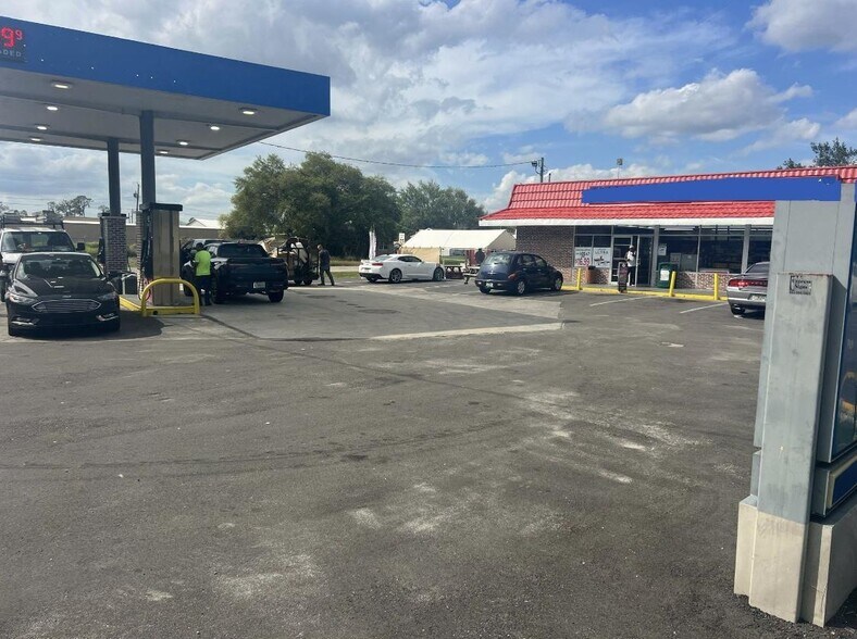 More Photos Of 2581 Sun Acres Blvd, Auburndale Convenience Store For Sale