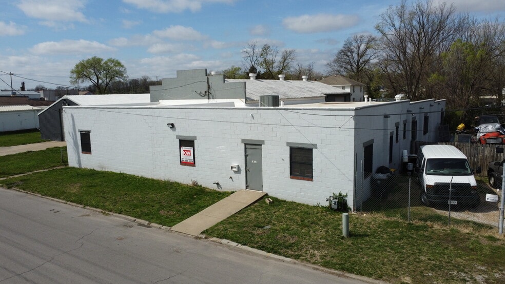More Photos Of 3812 Bennington Ave, Kansas City Industrial For Sale