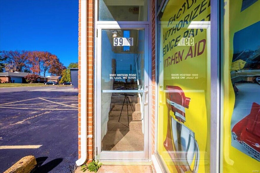 More Photos Of 9979 Watson Rd, Saint Louis Storefront Retail Office For Sale