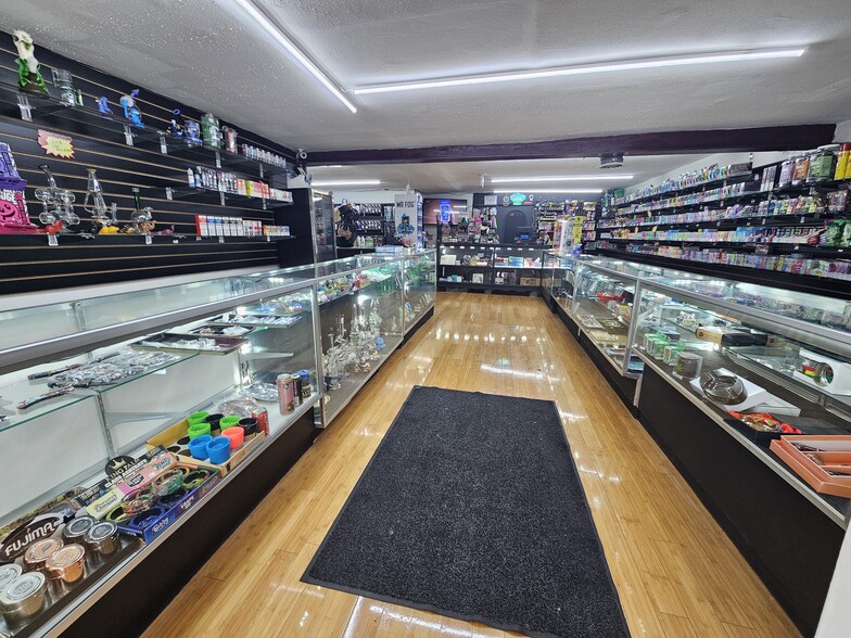 More Photos Of 216 E Main St, Batavia Storefront Retail Residential For Sale