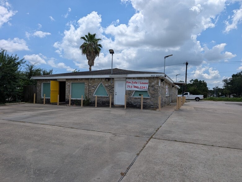 More Photos Of 16602 Sea Lark Rd, Houston Loft Creative Space For Sale