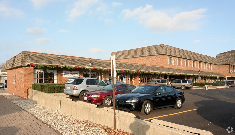 More Photos Of 100-130 Barrington Commons Ct, Barrington Unknown For Lease