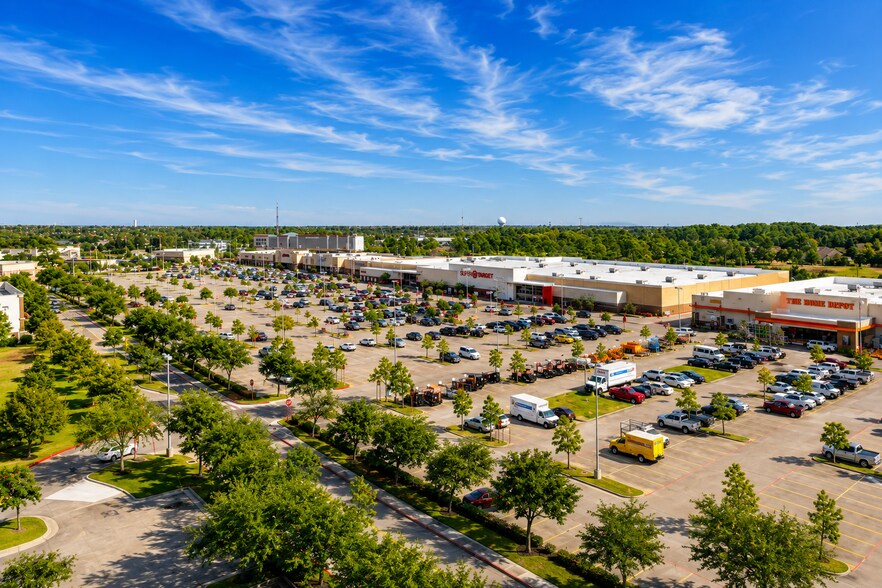 More Photos Of I 45, League City Unknown For Lease