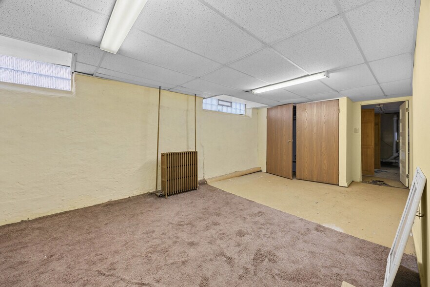 More Photos Of 871-873 Atlantic Ave, Rochester Office Residential For Sale